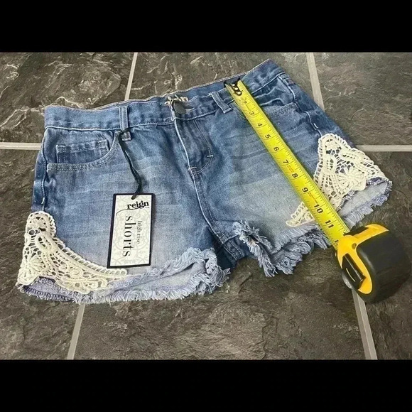 Reign by Deb*High Rise Shorts* Size:9 - Picture 4 of 5